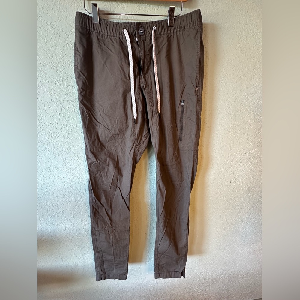 Vuori Olive Green Jogger Pants with White Drawstring